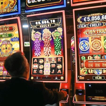 “When they start hitting the machine…”: What casinos and tobacconists are putting in place to combat gambling addiction.